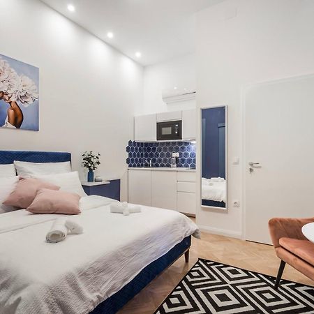 D58 - Grand Boulevard Royal Apartment - Best Location By Bqa Budapest Ngoại thất bức ảnh